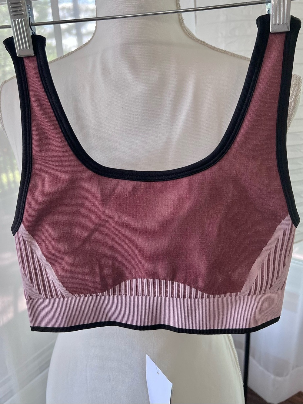Fabletics Chloe Seamless Sports Bra Tank Dusty Mauve Rose Pink Size S/6 NWT - Picture 2 of 11